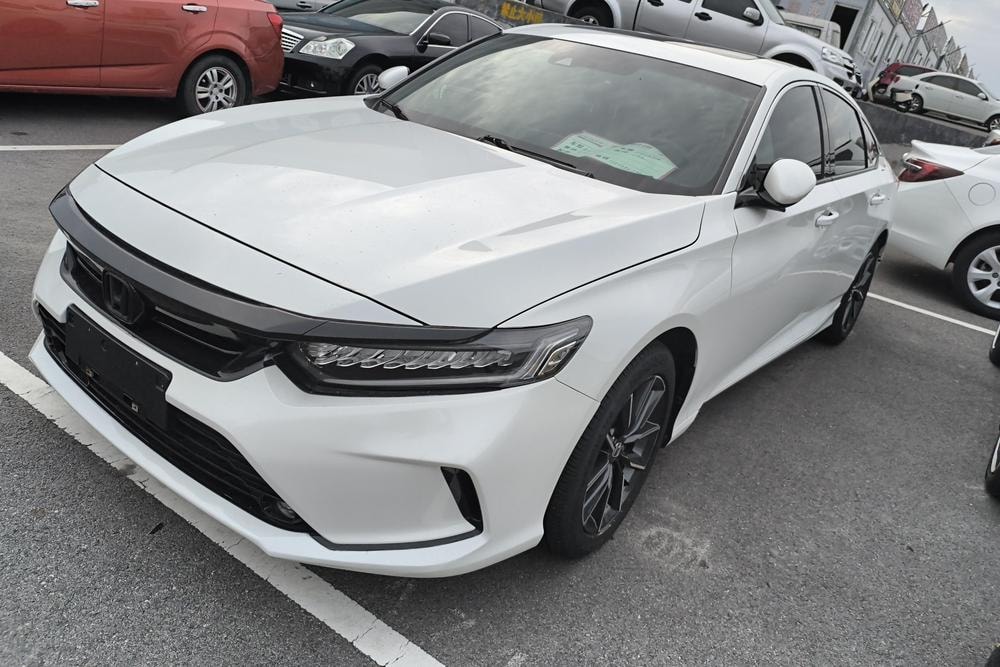 Honda Inspire 2022 — фото автомобиля 1