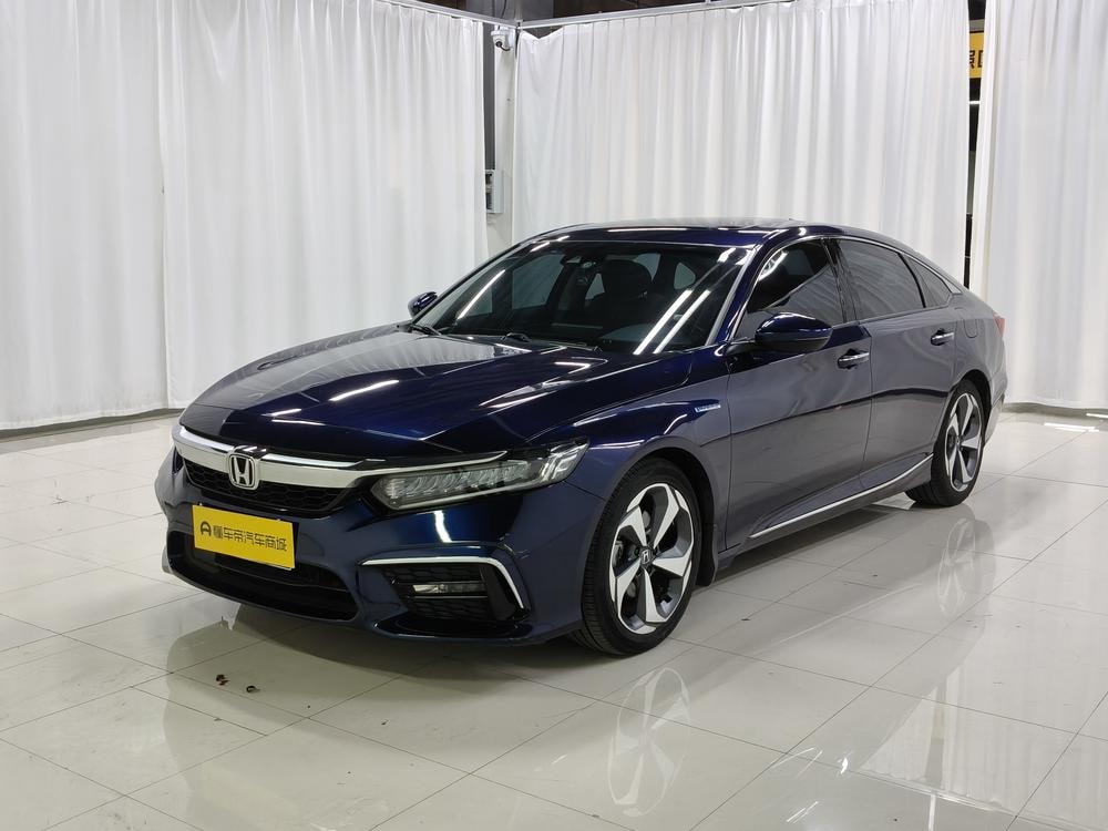 Honda Inspire 2019 — фото автомобиля 1