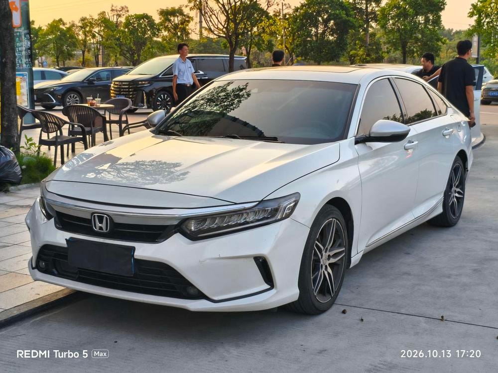 Honda Inspire 2022 — фото автомобиля