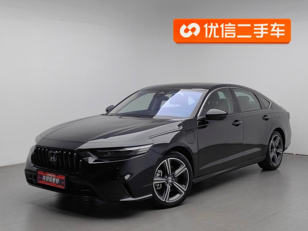 Honda Inspire PHEV 2023 — фото автомобиля