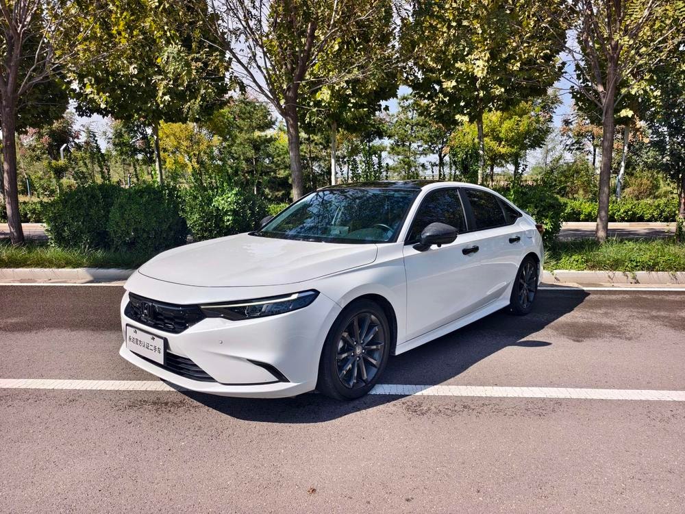 Honda Integra 2023 — фото автомобиля 1