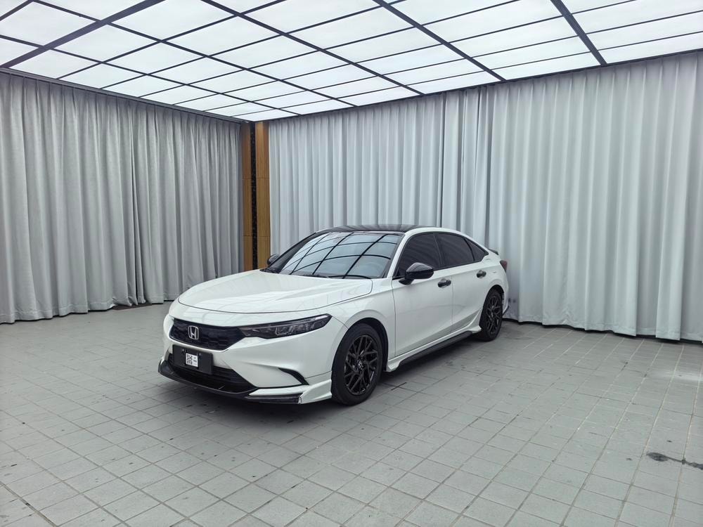 Honda Integra 2024 — фото автомобиля 1