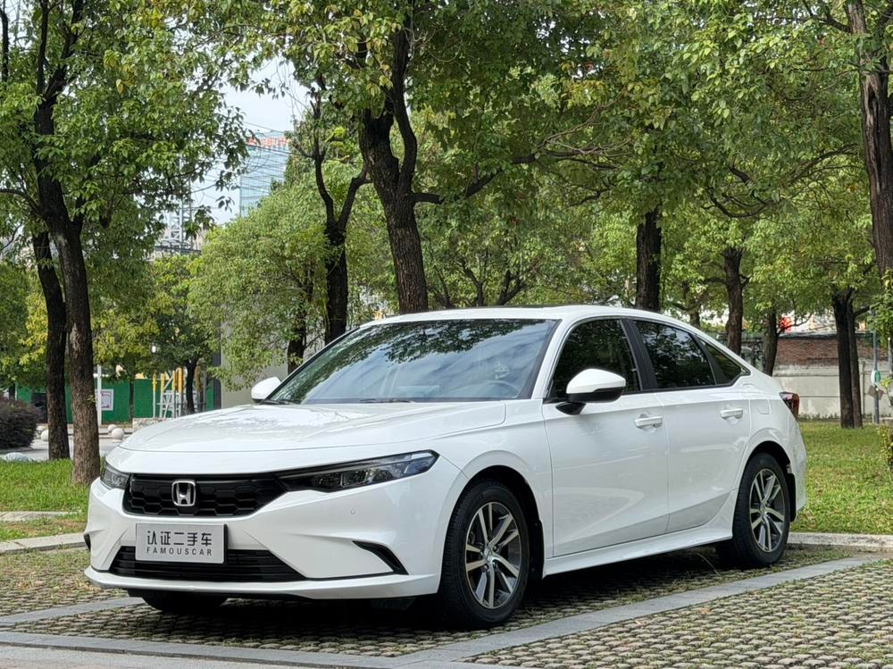 Honda Integra 2023 — фото автомобиля 1
