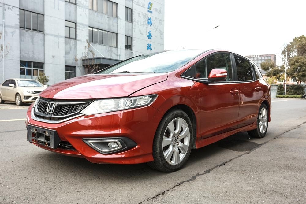 Honda Jade 2014 — фото автомобиля 1