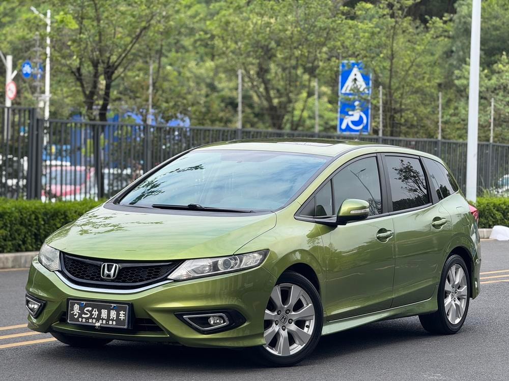 Honda Jade 2014 — фото автомобиля 1
