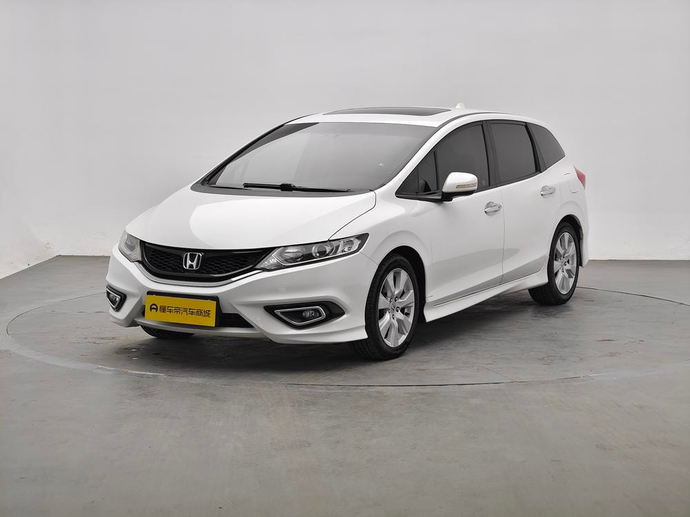 Honda Jade 2016 — фото автомобиля