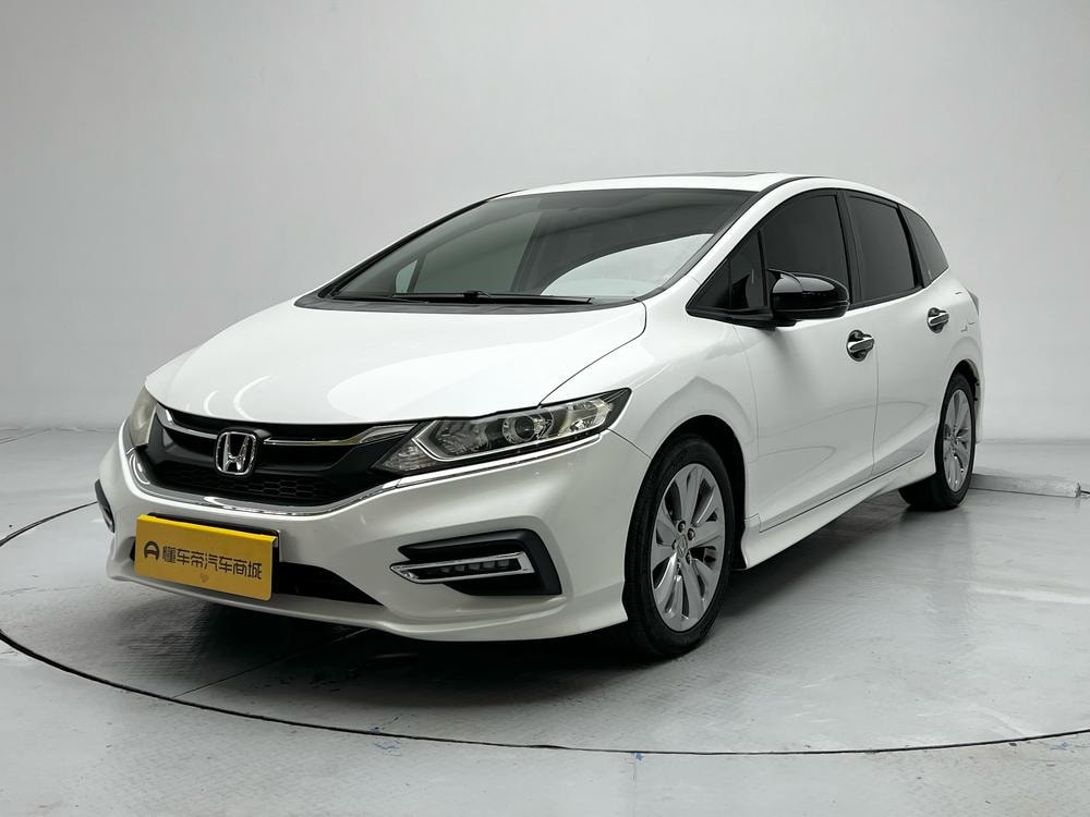 Honda Jade 2017 — фото автомобиля