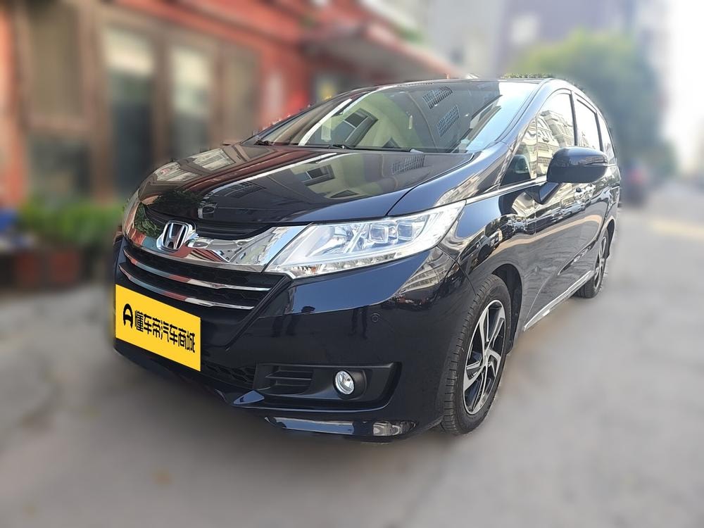 Honda Odyssey 2017 — фото автомобиля