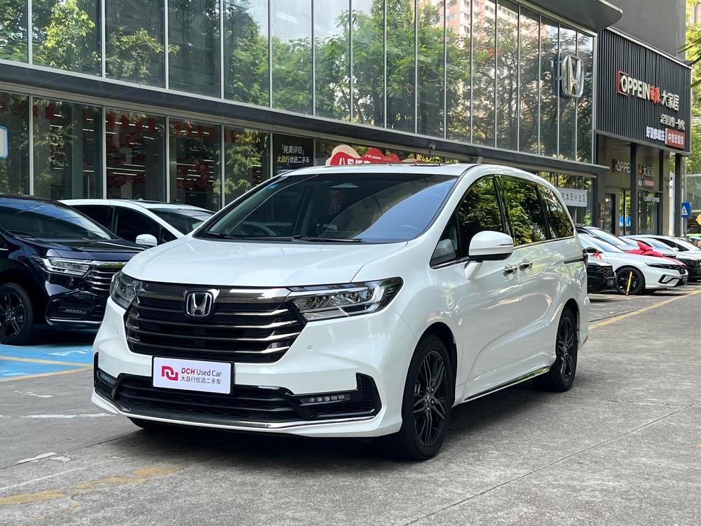 Honda Odyssey 2024 — фото автомобиля 1