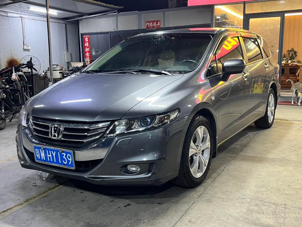 Honda Odyssey 2013 — фото автомобиля
