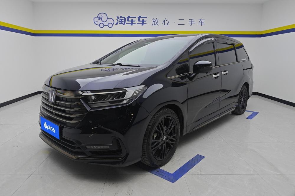Honda Odyssey 2024 — фото автомобиля 1