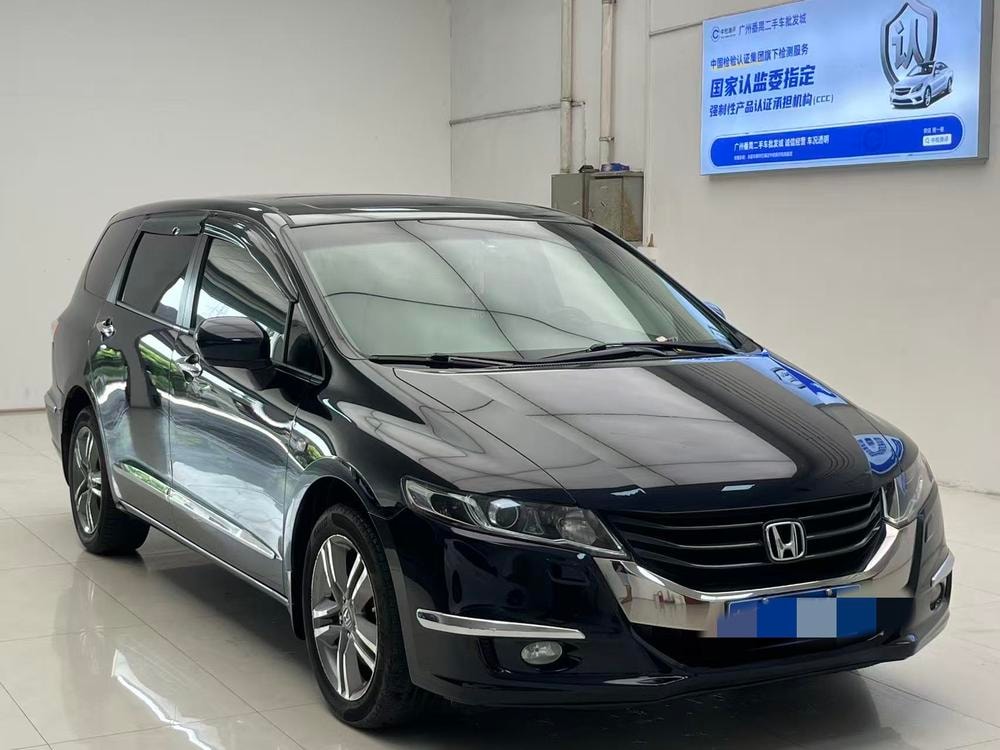 Honda Odyssey 2011 — фото автомобиля