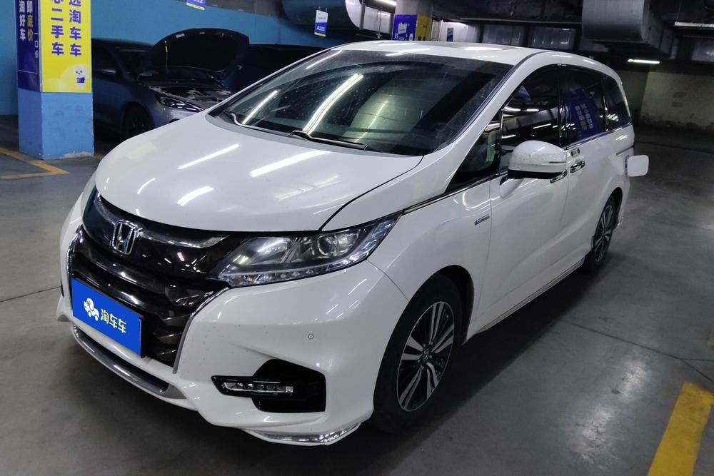 Honda Odyssey 2021 — фото автомобиля