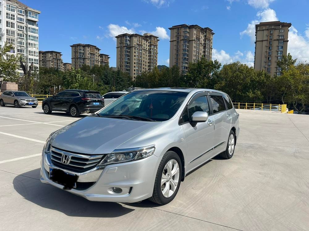 Honda Odyssey 2014 — фото автомобиля