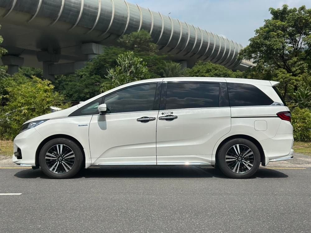 Honda Odyssey 2019 — фото автомобиля