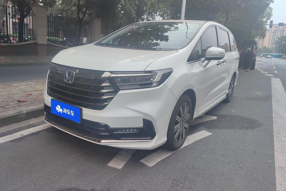 Honda Odyssey 2024 — фото автомобиля