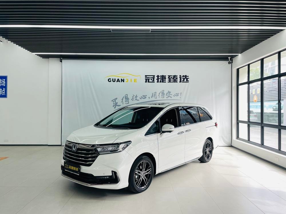 Honda Odyssey 2022 — фото автомобиля