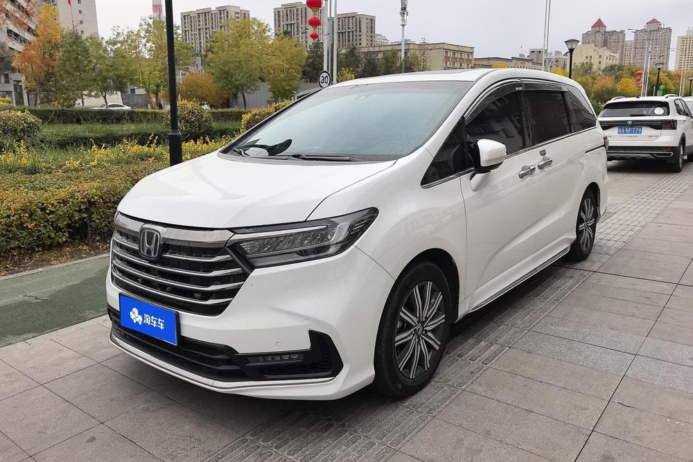 Honda Odyssey 2022 — фото автомобиля