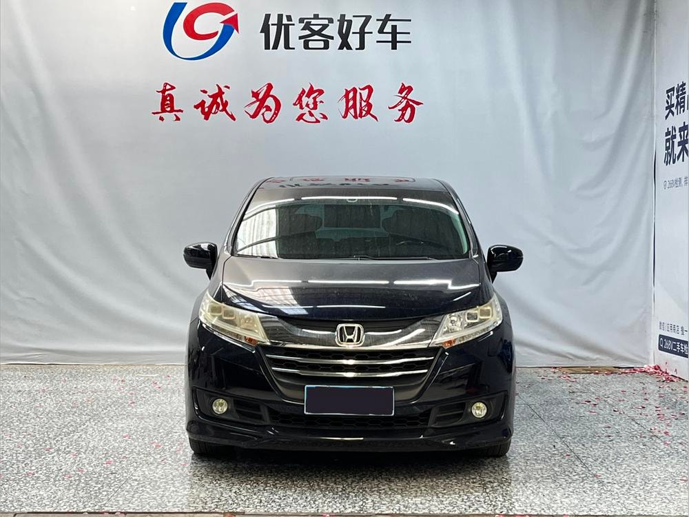 Honda Odyssey 2015 — фото автомобиля