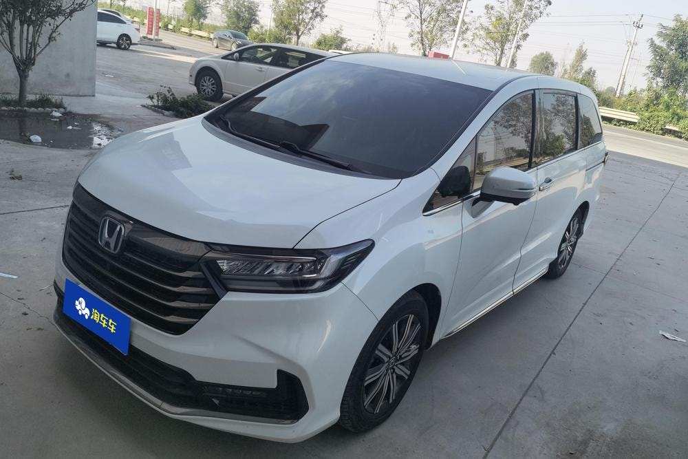 Honda Odyssey 2024 — фото автомобиля