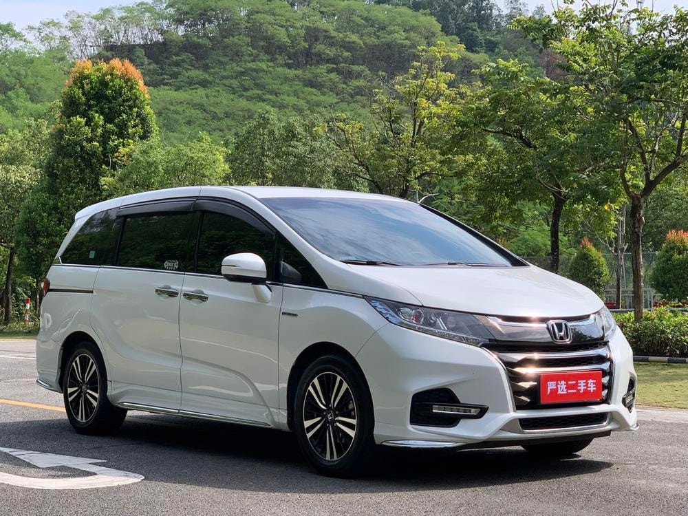 Honda Odyssey 2021 — фото автомобиля