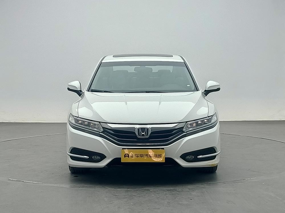 Honda Spirior 2015 — фото автомобиля