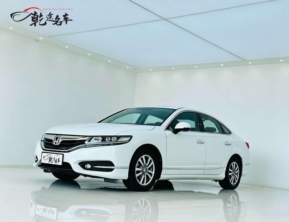 Honda Spirior 2017 — фото автомобиля 1