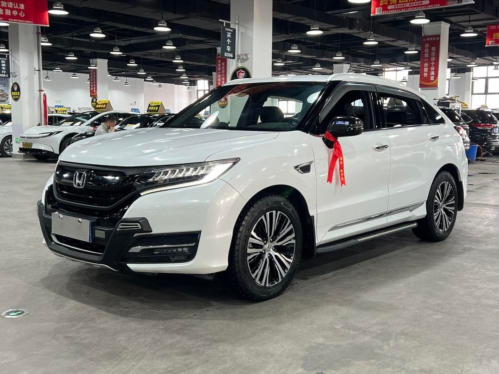 Honda UR-V 2017 — фото автомобиля 1