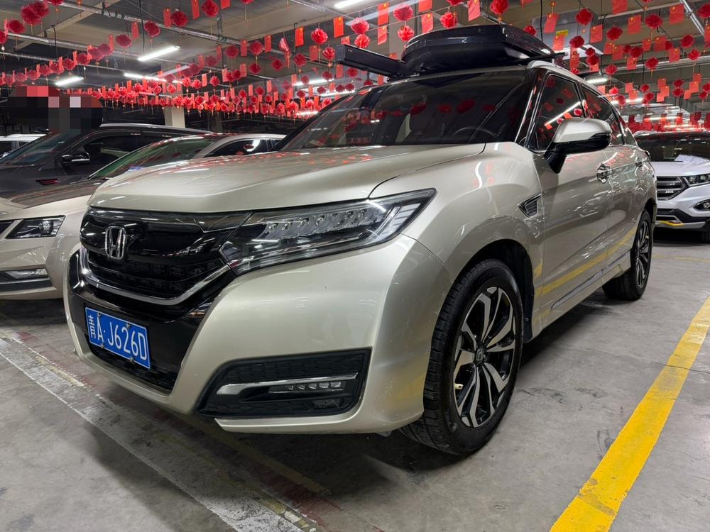 Honda UR-V 2017 — фото автомобиля 1