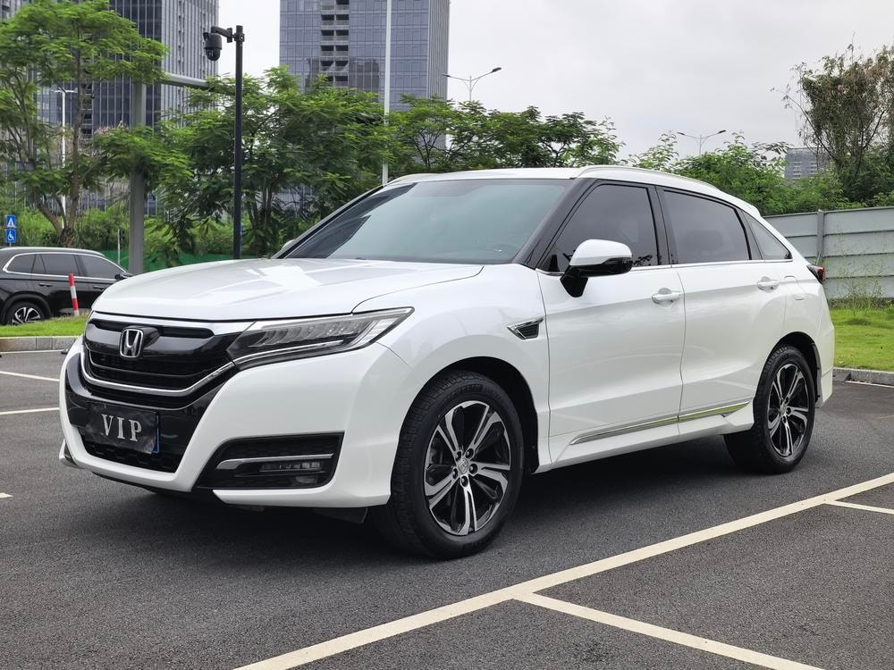 Honda UR-V 2017 — фото автомобиля