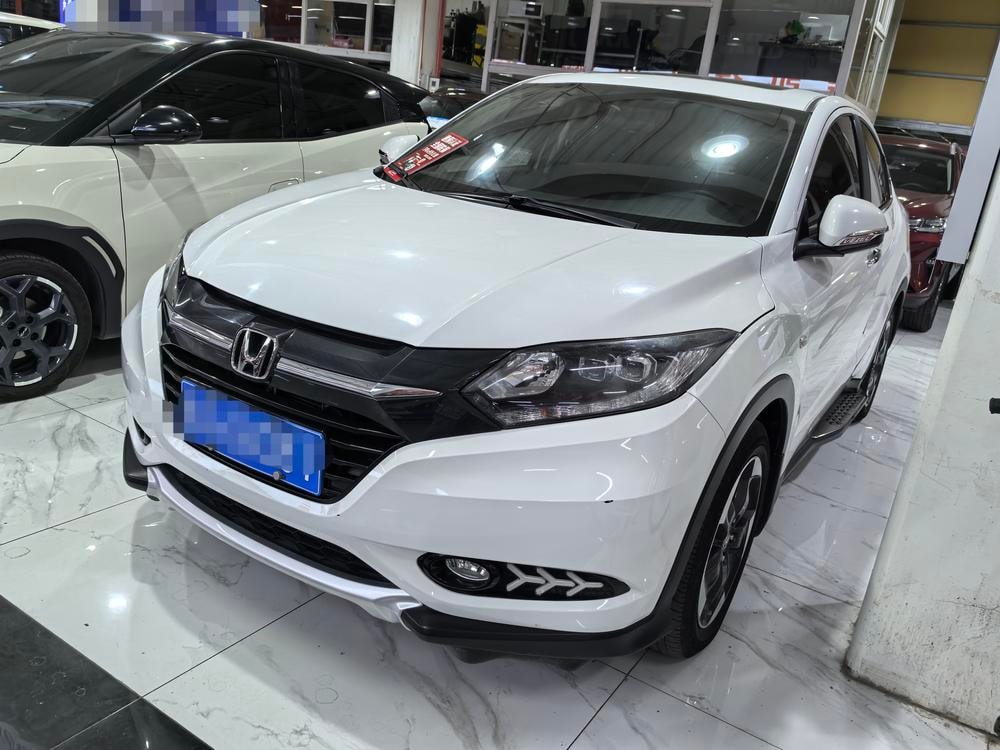 Honda Vezel 2016 — фото автомобиля 1