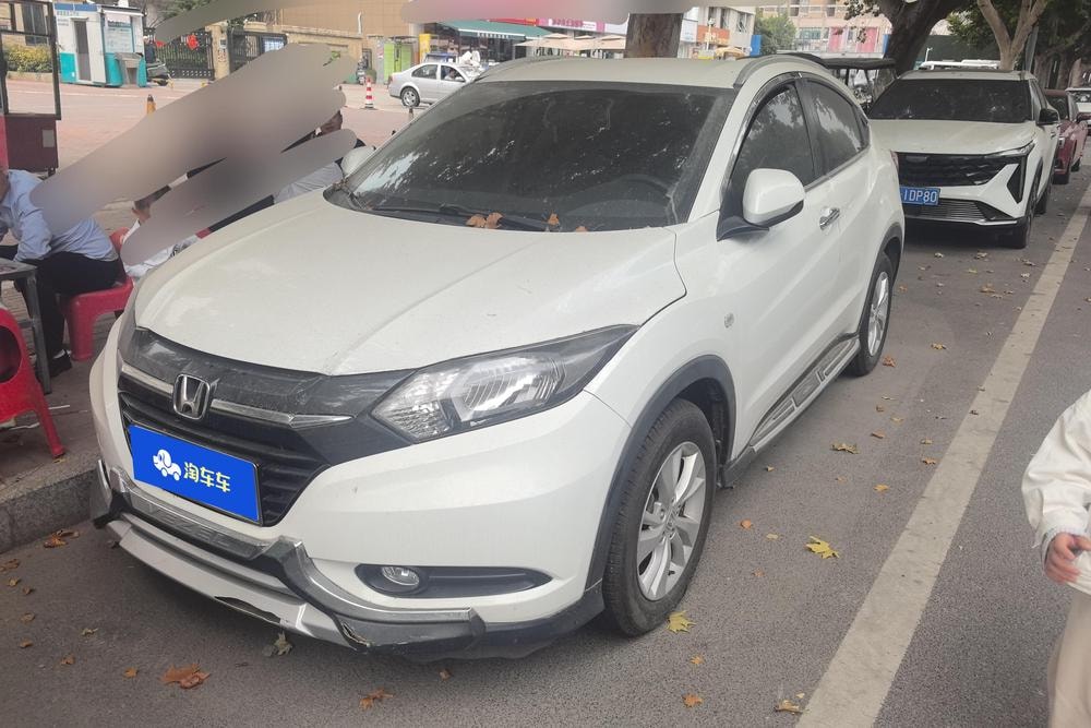 Honda Vezel 2017 — фото автомобиля 1