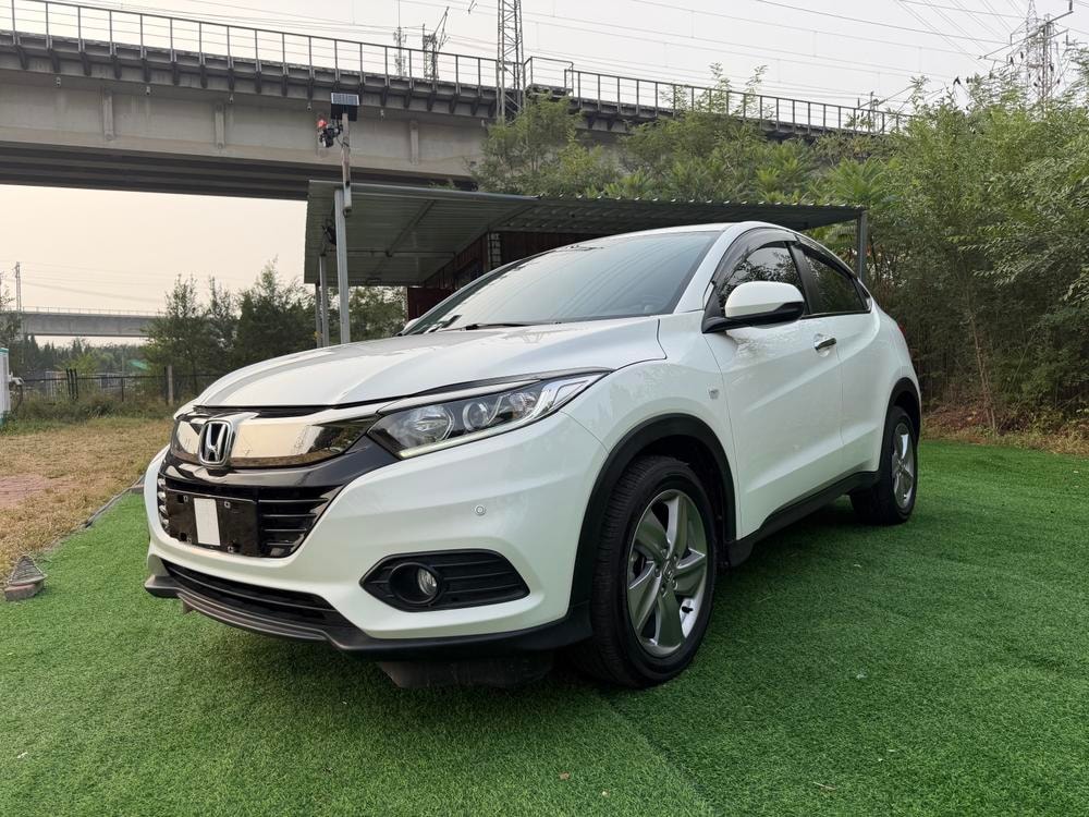 Honda Vezel 2022 — фото автомобиля 1