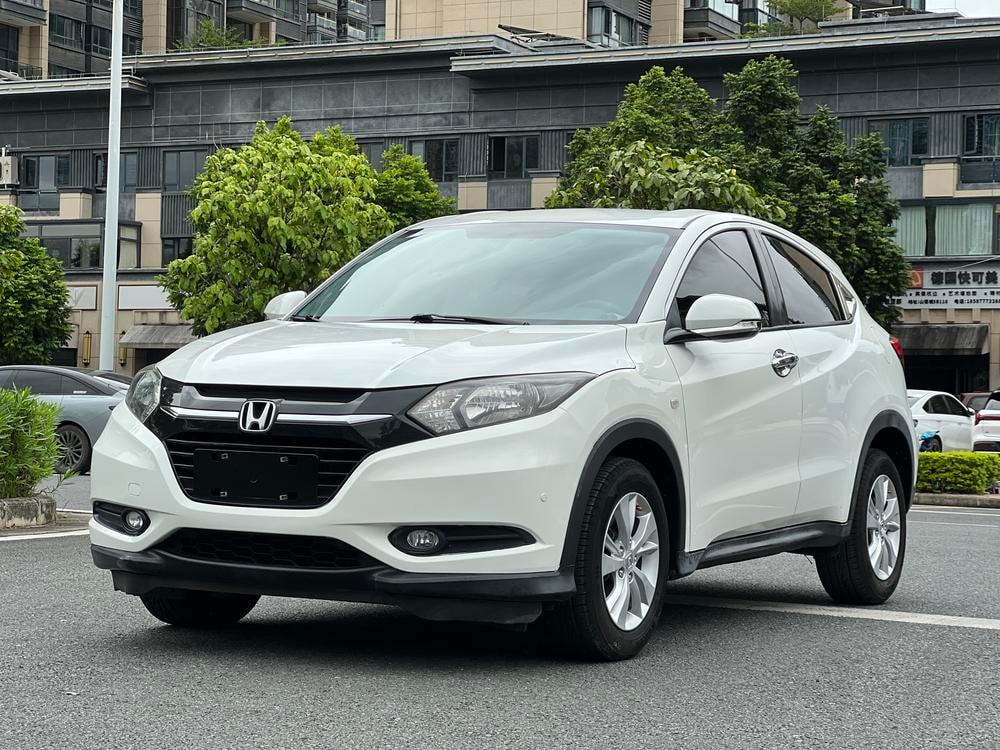 Honda Vezel 2017 — фото автомобиля 1