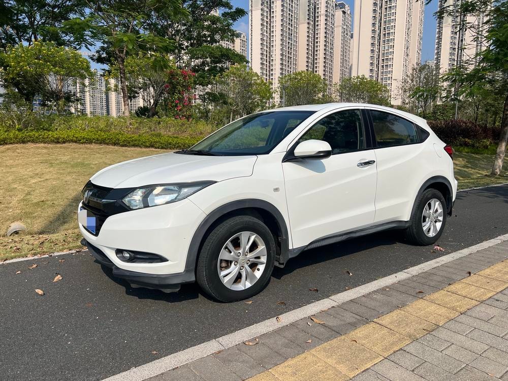 Honda Vezel 2017 — фото автомобиля