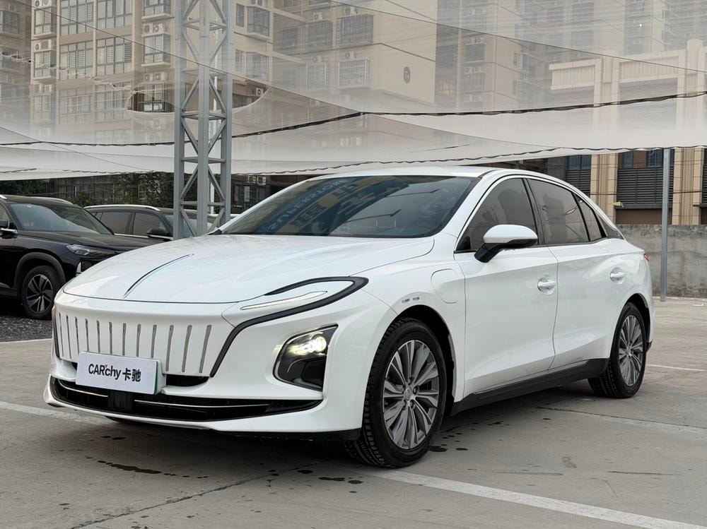Hongqi E-QM5 2024 — фото автомобиля