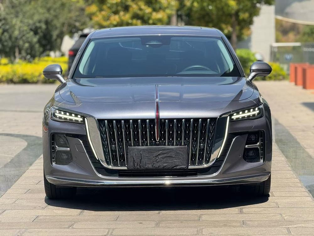 Hongqi H5 2023 — фото автомобиля 1