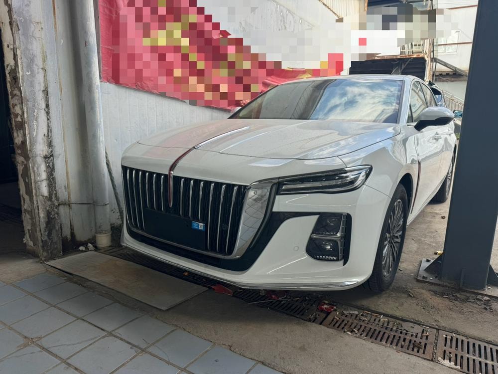 Hongqi H5 2025 — фото автомобиля 1