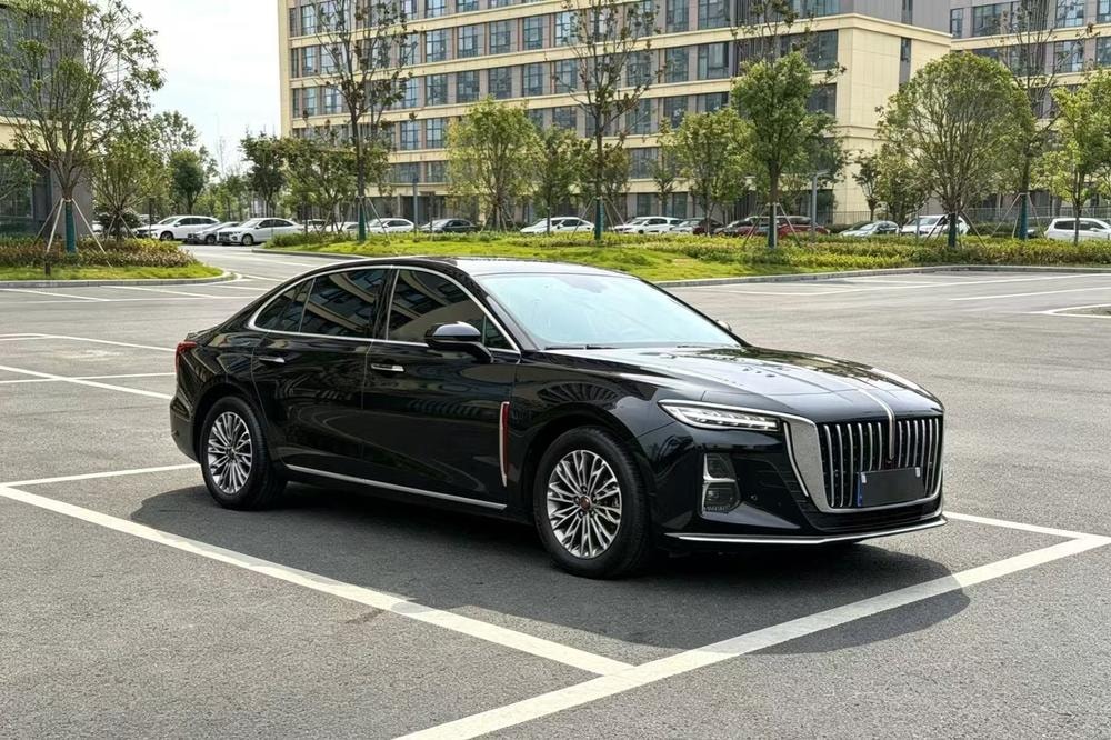 Hongqi H5 2024 — фото автомобиля 1