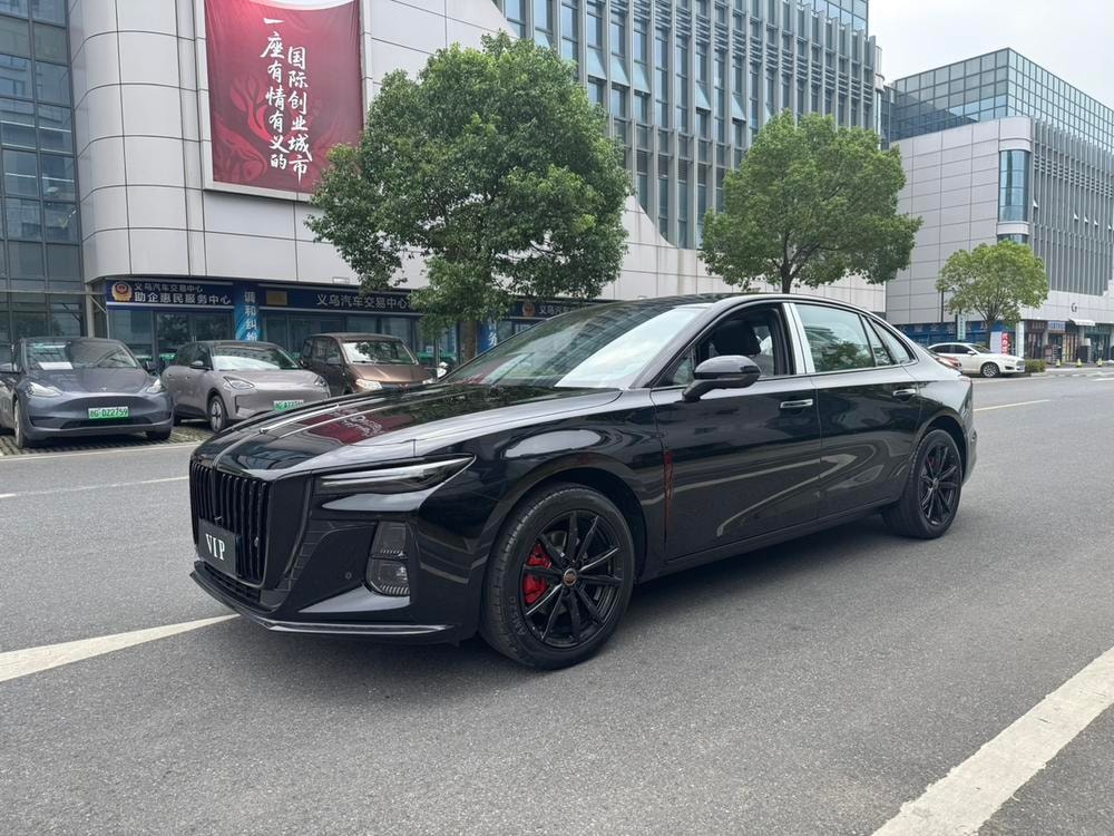 Hongqi H5 2025 — фото автомобиля 1