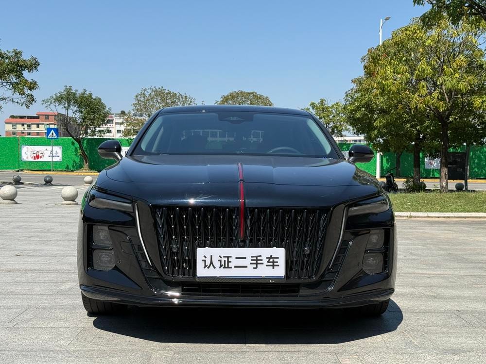 Hongqi H5 2025 — фото автомобиля 1