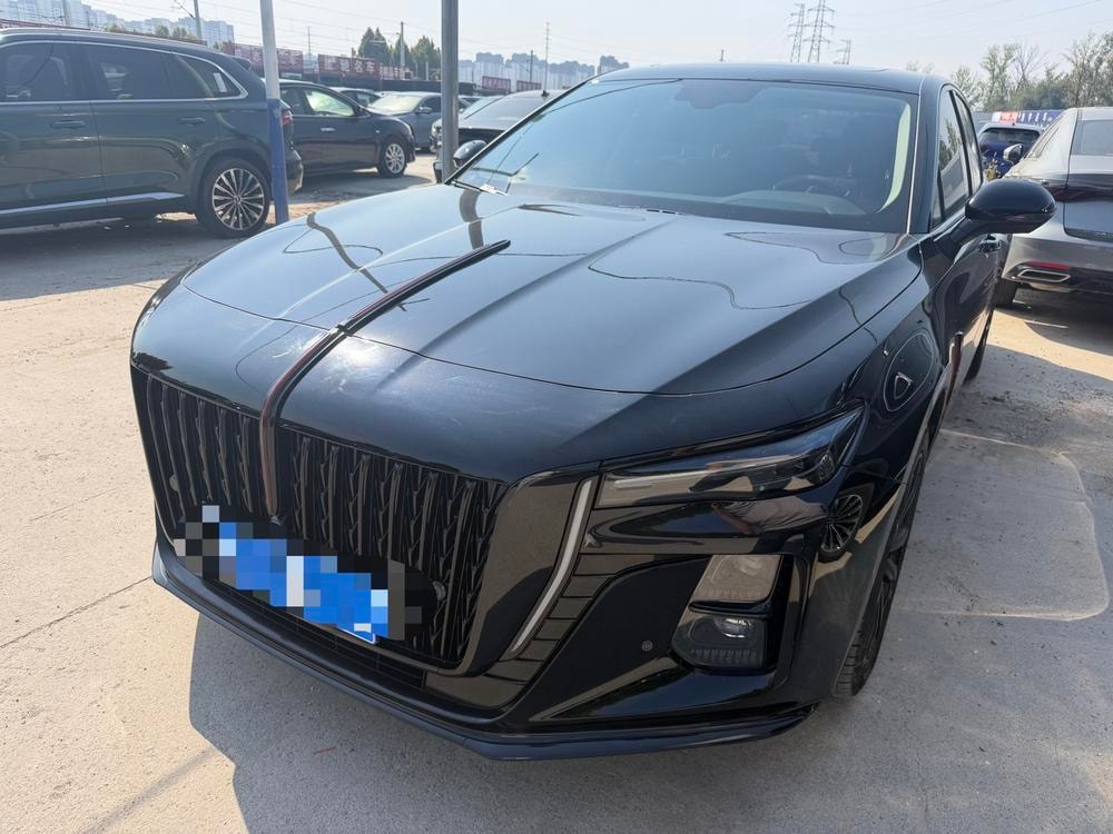 Hongqi H5 2025 — фото автомобиля 1