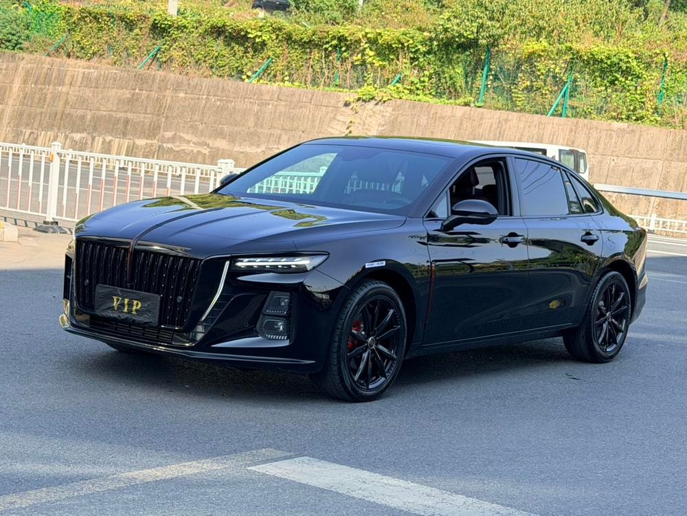 Hongqi H5 2025 — фото автомобиля 1