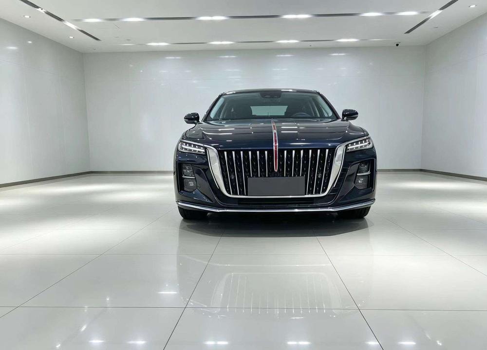 Hongqi H5 2023 — фото автомобиля 1