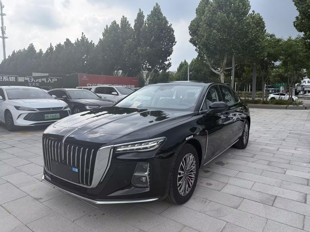 Hongqi H5 2025 — фото автомобиля 1