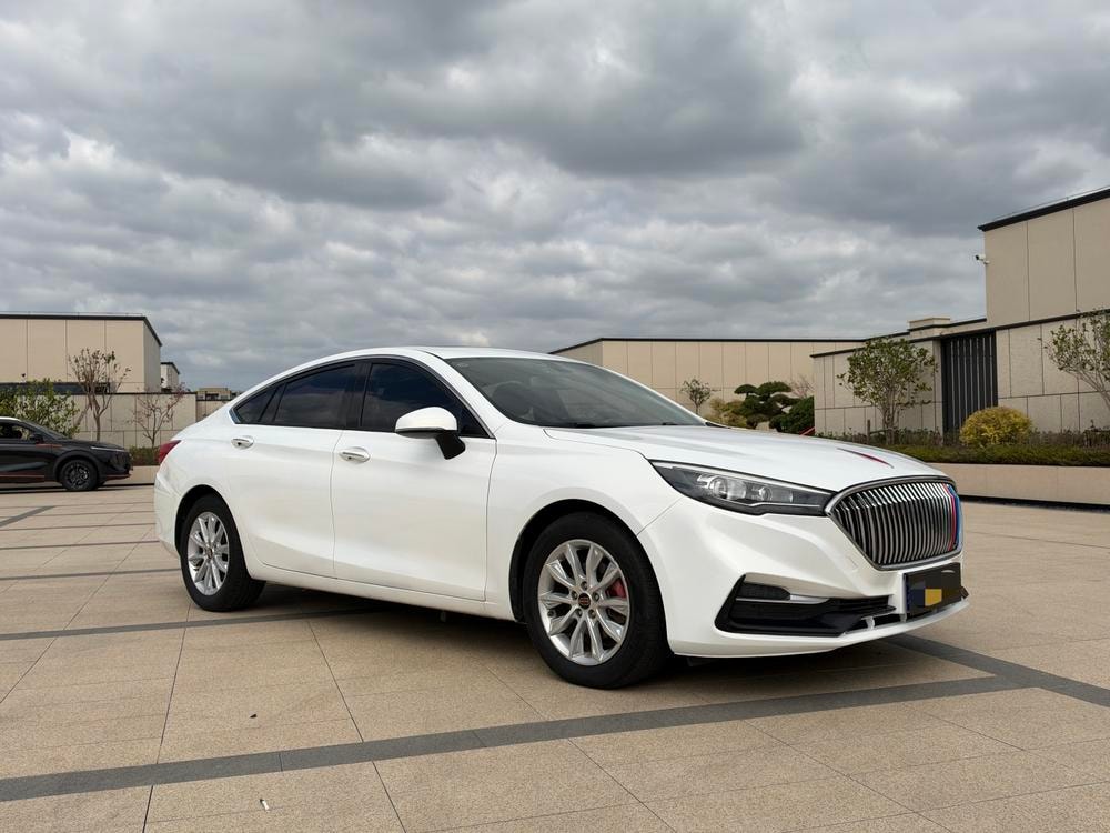 Hongqi H5 Classic 2019 — фото автомобиля