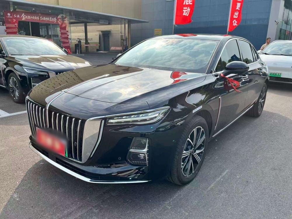 Hongqi H5 PHEV 2025 — фото автомобиля