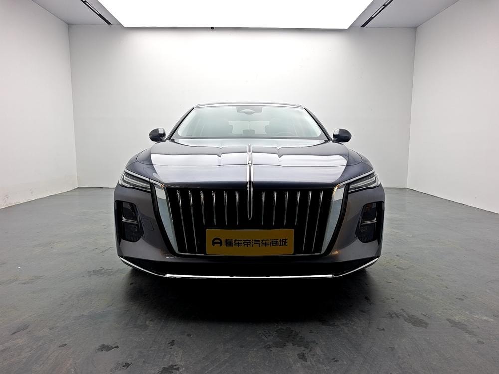 Hongqi H5 PHEV 2025 — фото автомобиля