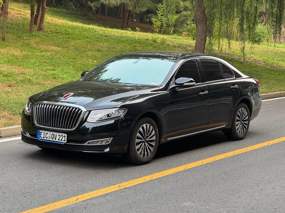 Hongqi H7 2019 — фото автомобиля 1