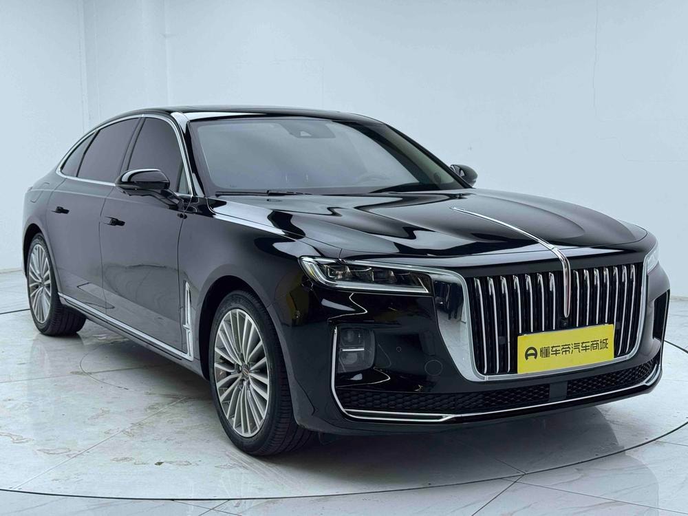 Hongqi H9 2020 — фото автомобиля 1